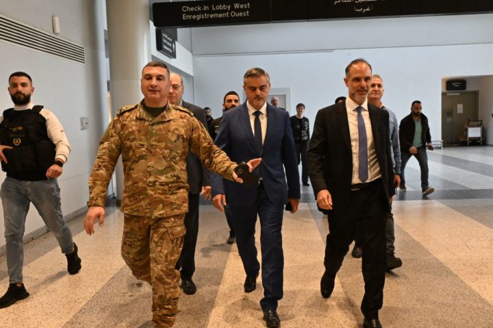 إطلاق مشروع البوابات الرقمية في مطار بيروت.. وزير الأشغال: أي خرق أمني يعيدنا إلى الوراء