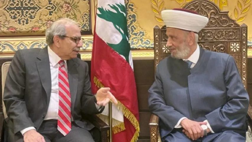 نواف سلام والمفتي دريان