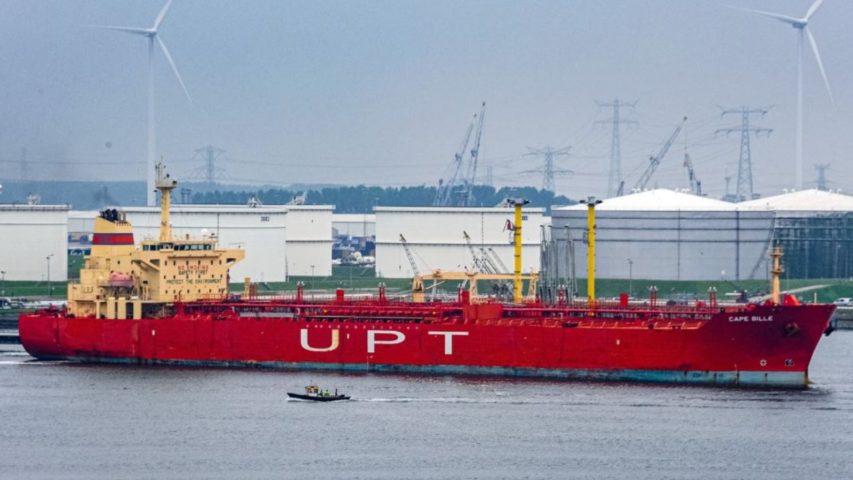 Oil Tanker (2)