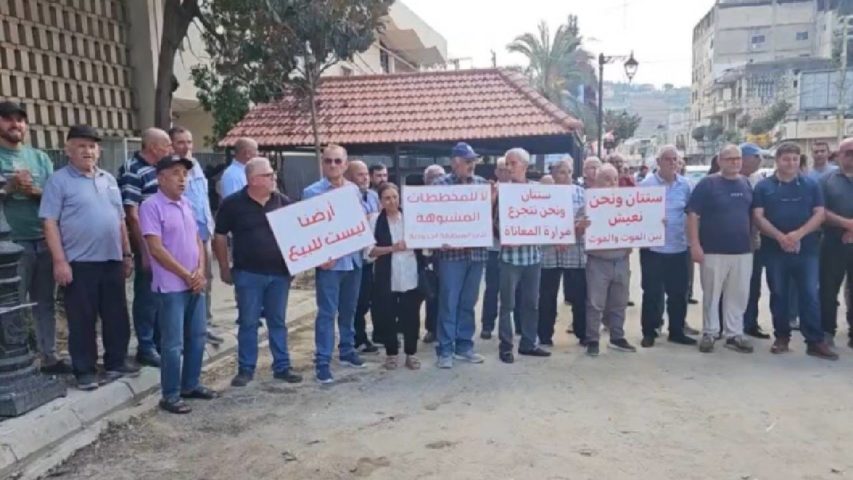 احتجاجات لاعادة الاعمار