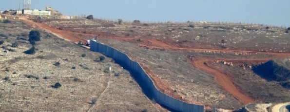 الجدار الفاصل