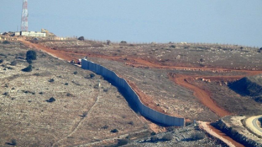 الجدار الفاصل