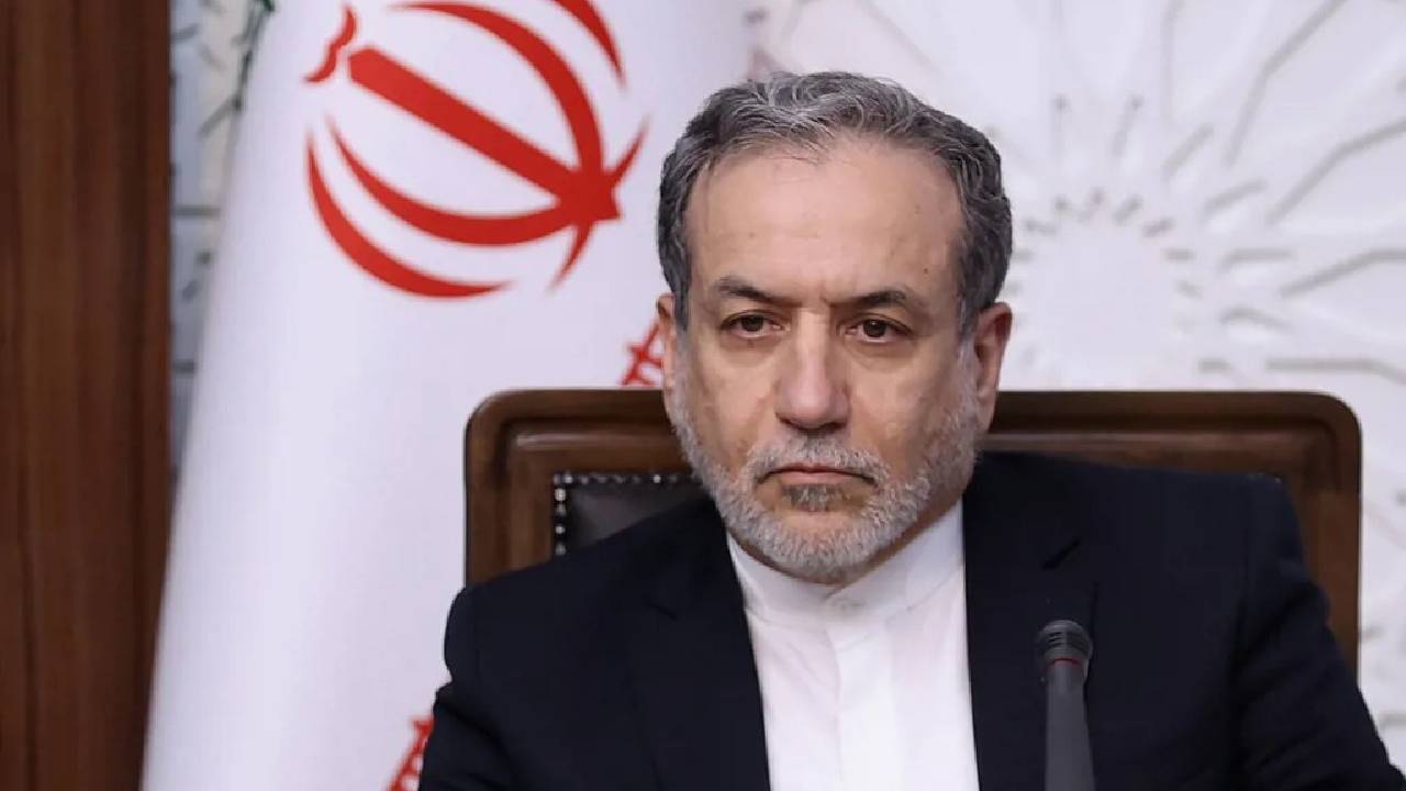 عراقجي يعلق على لقاؤ خامنئي وتحديات الظروف