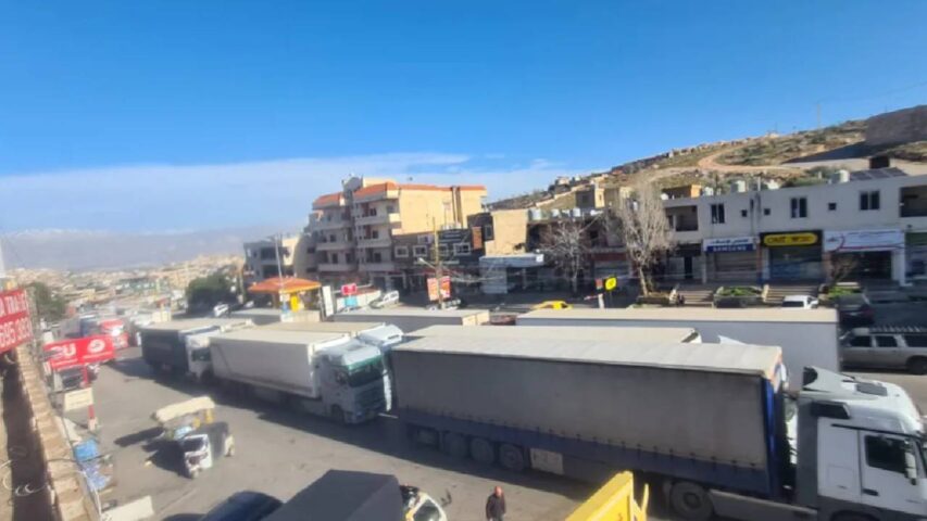 المصنع اضراب الشاحنات