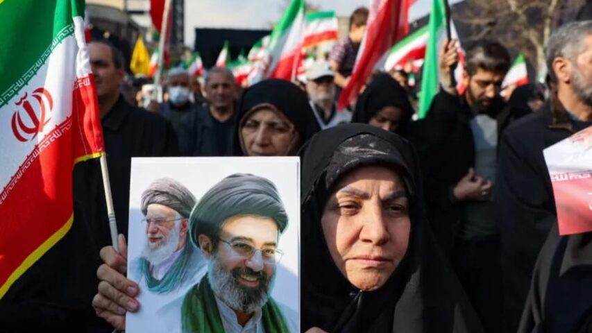Mojtaba khamenei Supporters (WEST ASIA NEWS AGENCY)