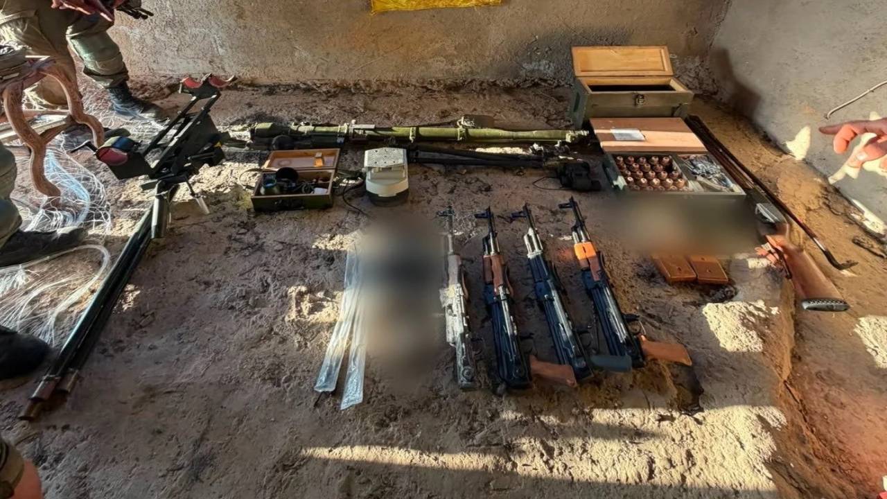 Israeli army reports killing Litani area militant and seizing missile
