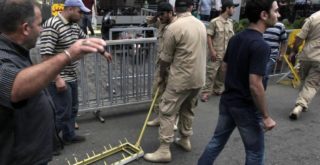 Hezbollah Checkpoint southern suburb of Beirut (Archive 2013)