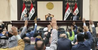 حكومة الزرفي امام البرلمان العراقي