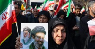 Mojtaba khamenei Supporters (WEST ASIA NEWS AGENCY)